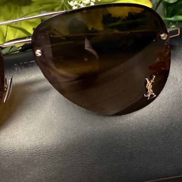 Yves Saint Laurent Classic 11 Aviator Sunglasses - Picture 3 of 7